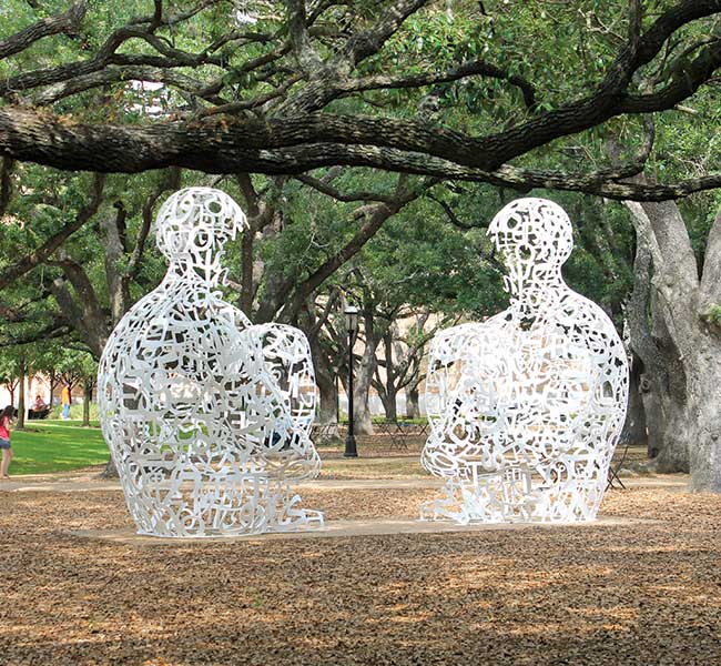 Jaume Pleansa's Mirror, Painted stainless steel sculpture